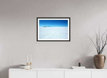 60 x 40 cm, Fine art prints mounted on a black wood frame with passe-partout Sound of silence