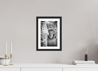 20 x 30 cm, Fine art prints mounted on a black wood frame with passe-partout Silent endurance