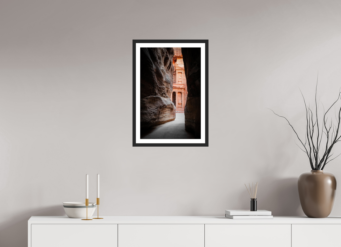 40 x 60 cm, Fine art prints mounted on a black wood frame with passe-partout Taj Mahal