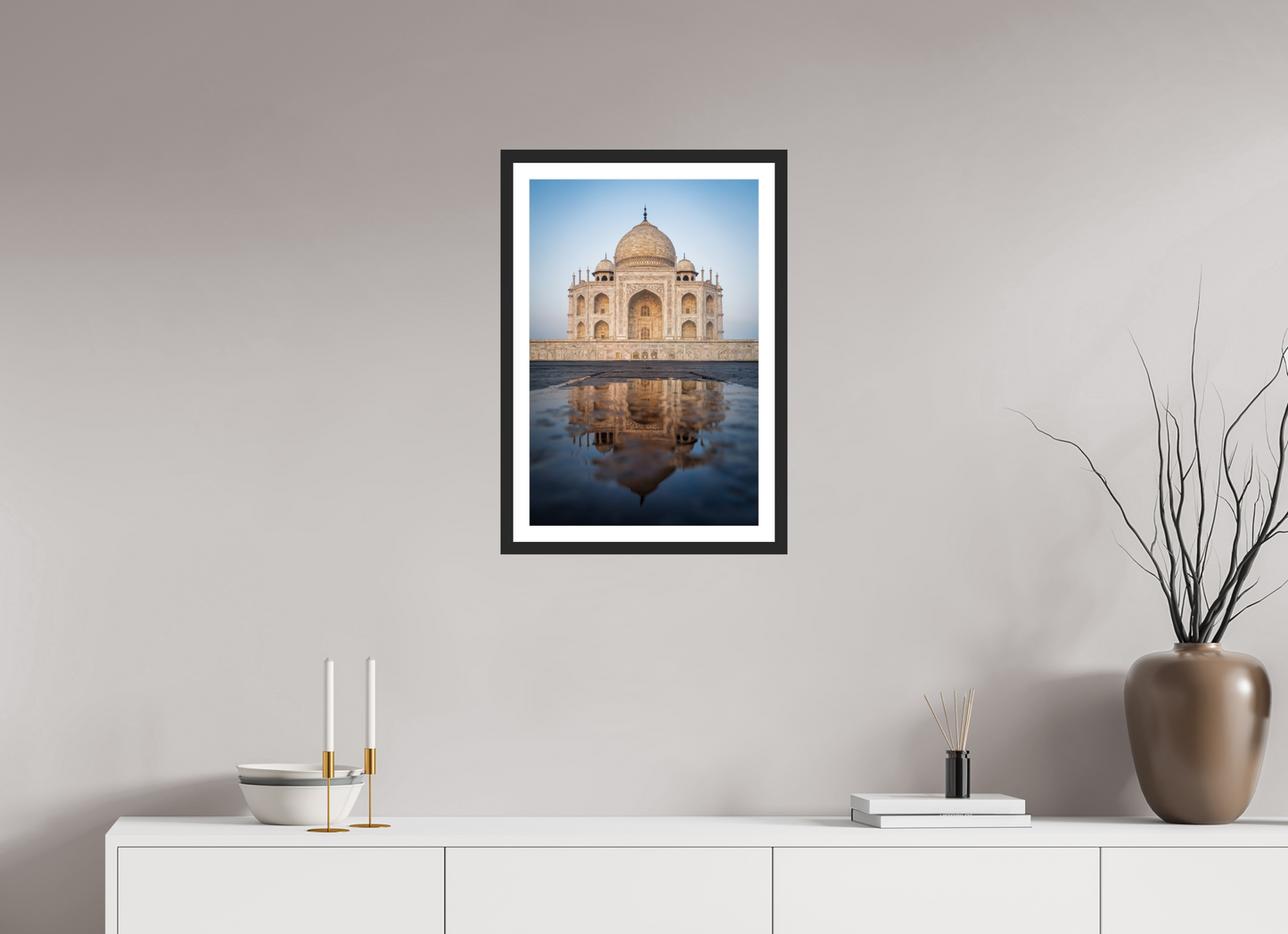 40 x 60 cm, Fine art prints mounted on a black wood frame with passe-partout Taj Mahal