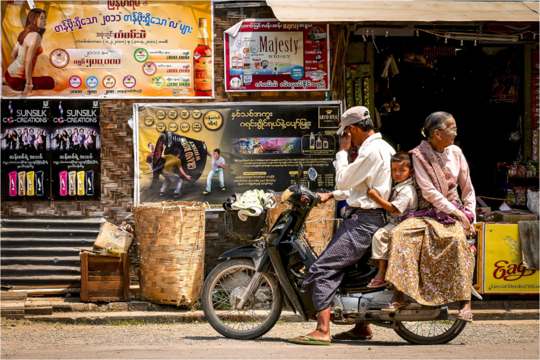 Main image Street life