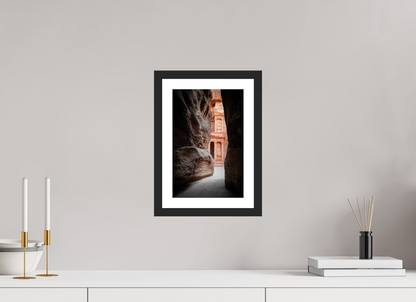 20 x 30 cm, Fine art prints mounted on a black wood frame with passe-partout Taj Mahal