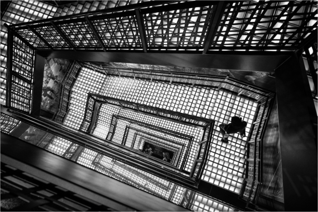 Main image Endless descent